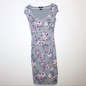 Joe & Elle fitted gray floral dress sz M